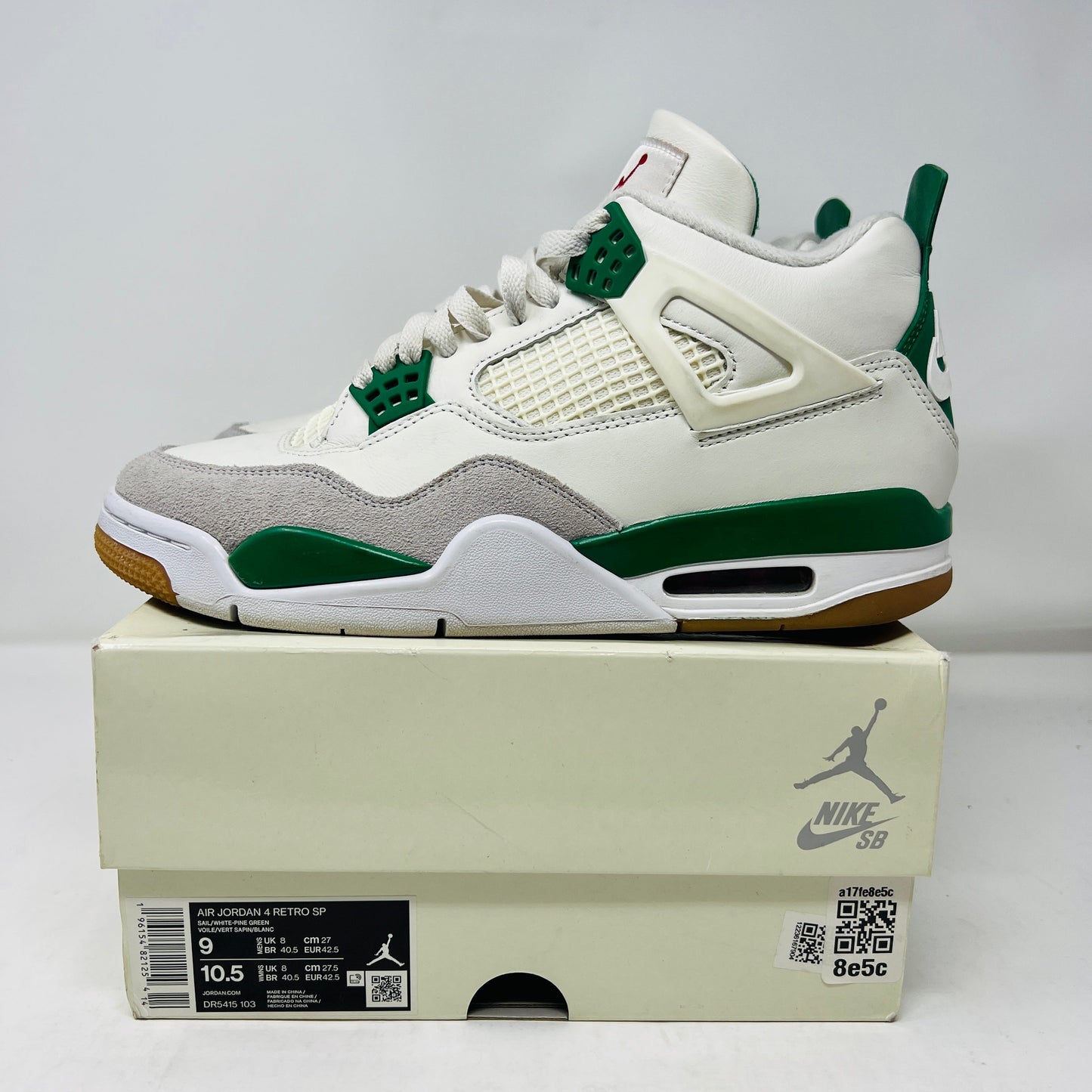 Jordan 4 Retro SB Pine Green