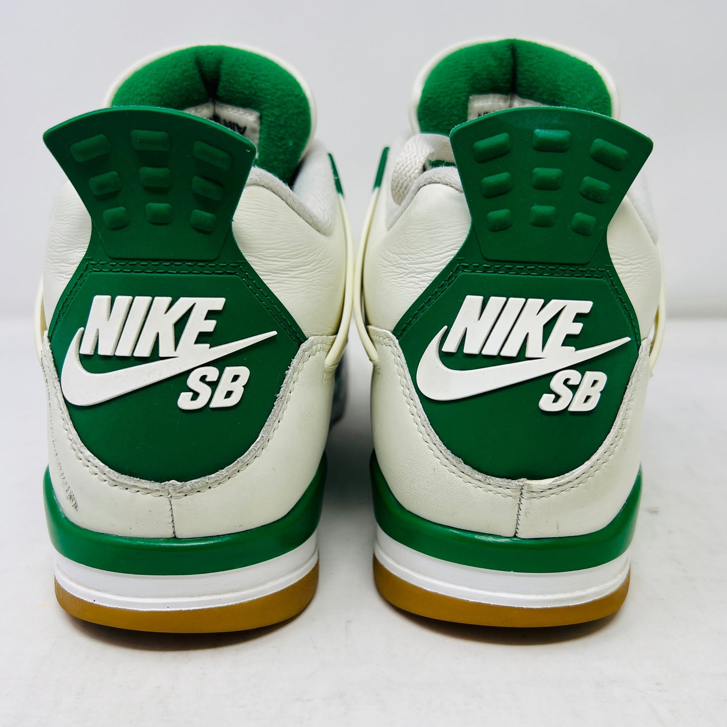 Jordan 4 Retro SB Pine Green