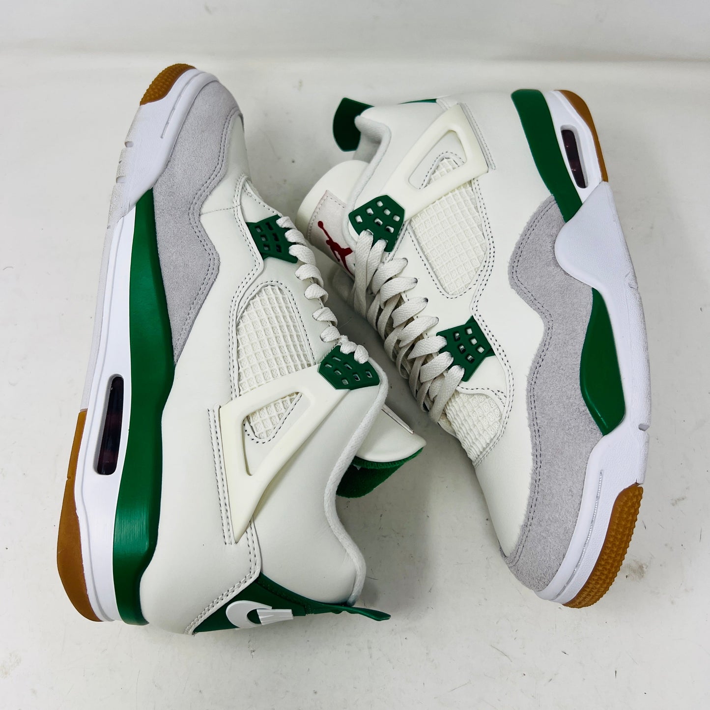 Jordan 4 Retro SB Pine Green