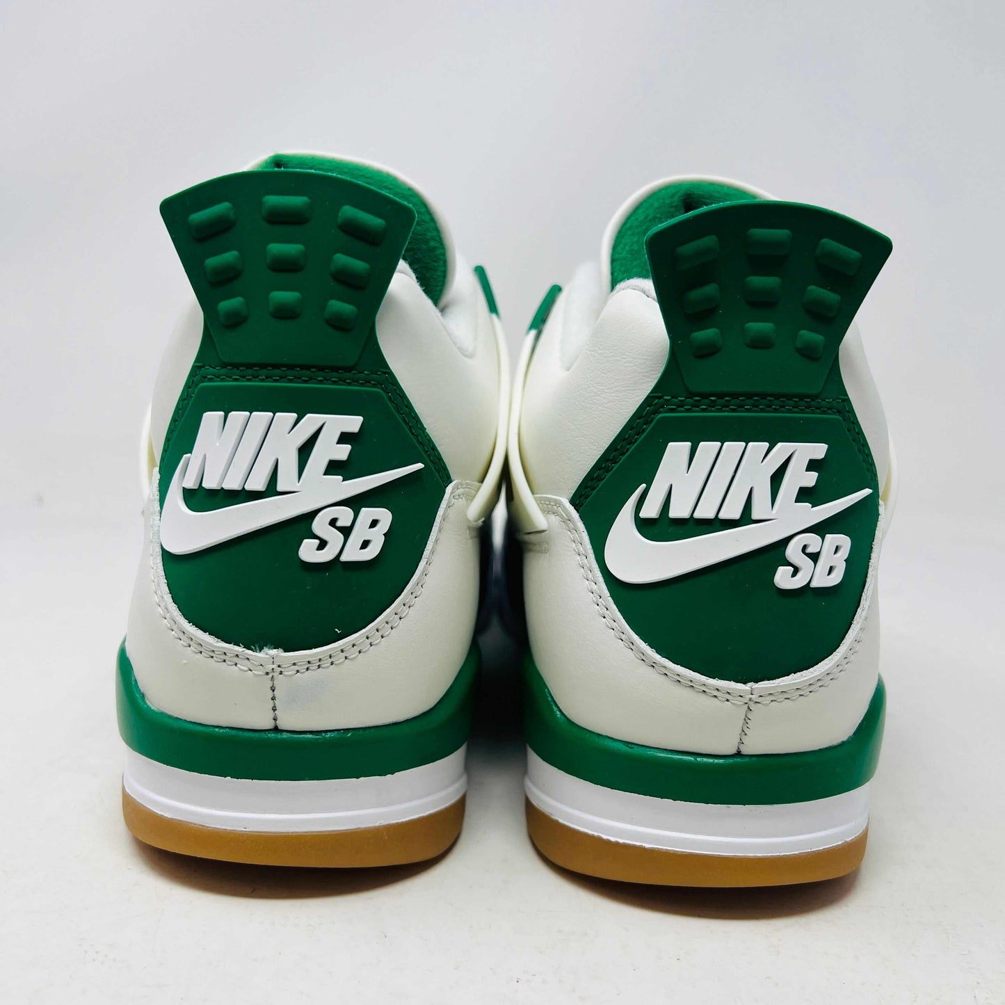 Jordan 4 SB Pine Green